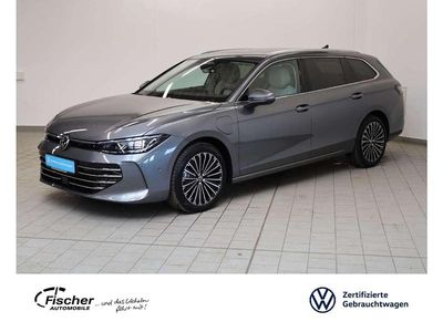 Gebraucht VW Passat Elegance 204 PS (150 kW) 2025 Grau Kombi