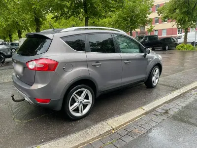 Gebraucht Ford Kuga Titanium 140 PS (102 kW) 2012 Grau SUV