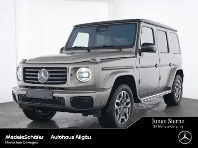Gebraucht Mercedes G500 Exclusive 449 PS (330 kW) 2024 Manufaktur manganitgrau magno SUV