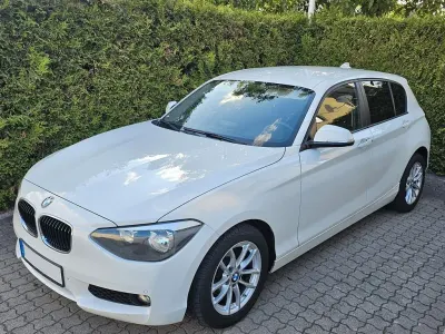 Gebraucht BMW 114 Sport Line 95 PS (69 kW) 2014 Weiß Kleinwagen