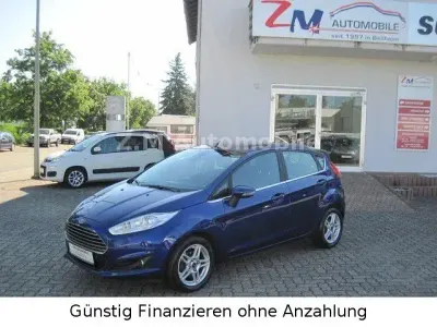 Gebraucht Ford Fiesta Titanium 95 PS (69 kW) 2014 Blau Kleinwagen