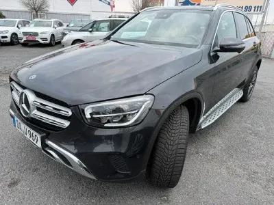 Używany Mercedes GLC200 163 KM (119 kW) 2020 Szary SUV