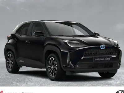 Neu Toyota Yaris Cross Sport 131 PS (96 kW) 2025 Schwarz SUV