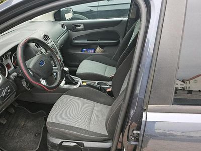 Usata Ford Focus 101 CV (74 kW) 2011 Blu Station wagon