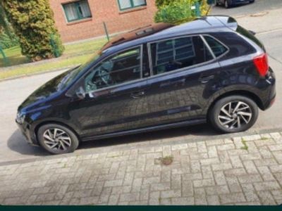 Gebraucht VW Polo Sound 90 PS (66 kW) 2017 Schwarz Kleinwagen