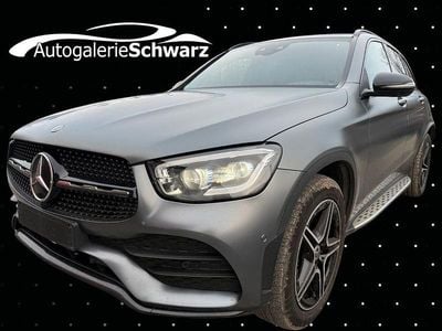 Grau Gebraucht 2021 Mercedes GLC300 AMG SUV | 33.690 € (Etwas zu teuer)