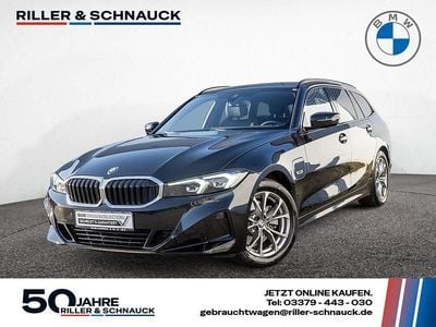 Gebraucht BMW 330e Sport Line 292 PS (214 kW) 2022 Schwarz Limousine
