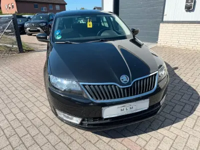 Gebraucht Skoda Rapid Drive 122 PS (89 kW) 2014 Schwarz Kleinwagen