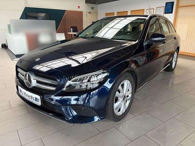 Gebraucht Mercedes C180 Avantgarde 156 PS (114 kW) 2020 Cavansitblau Kombi