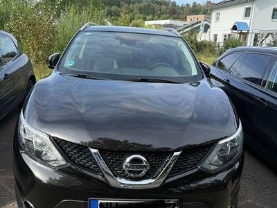 Gebraucht Nissan Qashqai Tekna 163 PS (119 kW) 2017 Schwarz SUV