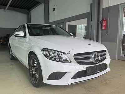 Gebraucht Mercedes C200 Avantgarde 160 PS (117 kW) 2020 Polarweiss Limousine