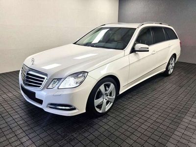 gebraucht Mercedes 300 Avantgarde+ACC+Bi-Xenon+Kam+Navi+Memory+BT