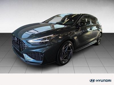 Cypress green / mic Gebraucht 2025 Hyundai i30 N Line Limousine | 24.880 € (Fairer Preis)