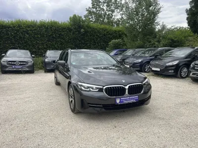Gebraucht BMW 520 Sport Line 190 PS (139 kW) 2022 Sophistograu Kombi
