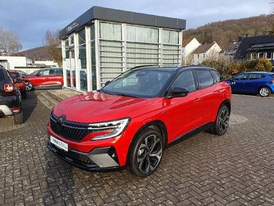 Rot nnp + schwarz gne Gebraucht 2024 Renault Austral Techno Esprit Alpine SUV | 31.795 € (Teuer)