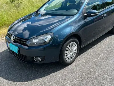 Gebraucht VW Golf VI Comfortline 86 PS (63 kW) 2011 Blau Kleinwagen