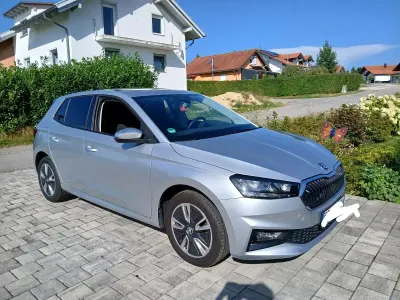 Gebraucht Skoda Fabia Ambition 95 PS (69 kW) 2021 Silber Kleinwagen