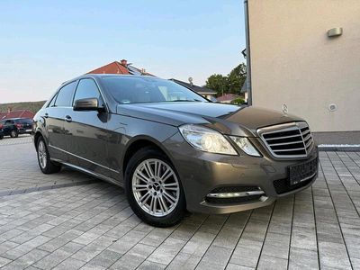 Mercedes E220