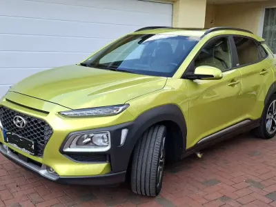Gebraucht Hyundai Kona Style 177 PS (130 kW) 2020 Gelb SUV
