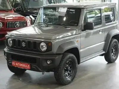 Gebraucht Suzuki Jimny Comfort 102 PS (75 kW) 2023 Grau SUV
