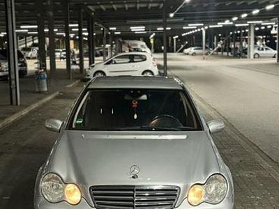 Mercedes C220