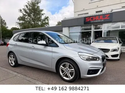Gebraucht BMW 220 Active Tourer Sport Line 190 PS (139 kW) 2017 Silber Van / Kleinbus