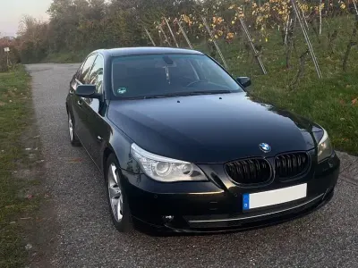 Gebraucht BMW 523 190 PS (139 kW) 2008 Schwarz Limousine