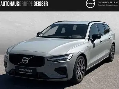 Käytetty Volvo V60 Plus 455 HP (334 kW) 2024 Harmaa Farmari