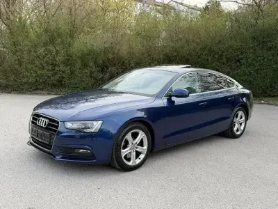 Gebraucht Audi A5 Sportback Sport 205 PS (150 kW) 2015 Blau Kleinwagen