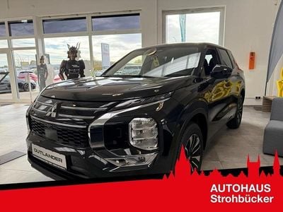 Neu Mitsubishi Outlander P-HEV Plus 306 PS (225 kW) 2025 Schwarz Limousine