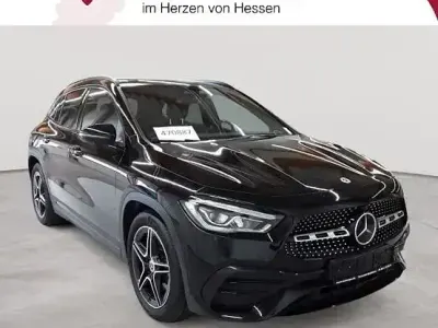 Gebraucht Mercedes GLA220 Edition 190 PS (139 kW) 2023 Nachtschwarz SUV