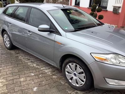 Gebraucht Ford Mondeo Trend 140 PS (102 kW) 2009 Silber Kombi