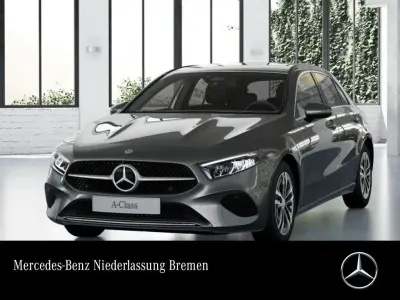 Używany Mercedes A180 Advanced 136 KM (100 kW) 2025 Szary Sedan/Limuzyna
