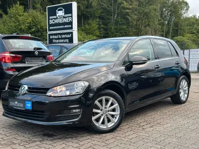 Gebraucht VW Golf VII LOUNGE 110 PS (80 kW) 2015 Schwarz Limousine