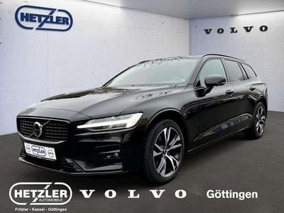 Gebraucht Volvo V60 Plus 197 PS (144 kW) 2022 Black solid stone / solid Kombi