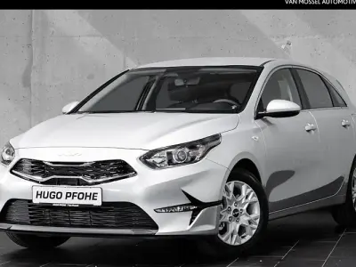 Gebraucht Kia Ceed Vision 115 PS (84 kW) 2024 Silber Kleinwagen