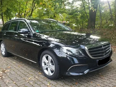 Gebraucht Mercedes E220 Business 194 PS (142 kW) 2017 Schwarz Kombi