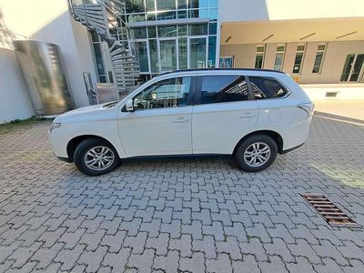Gebraucht Mitsubishi Outlander Invite 150 PS (110 kW) 2013 SUV