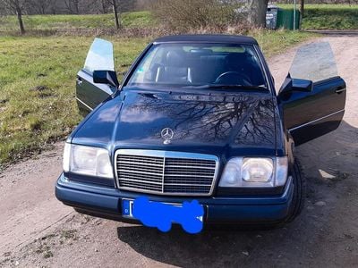 Mercedes E200