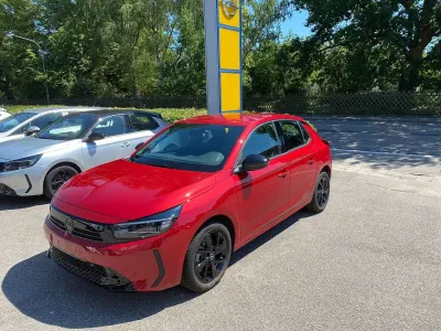 Gebraucht Opel Corsa 101 PS (74 kW) 2025 Kardio rot Kleinwagen