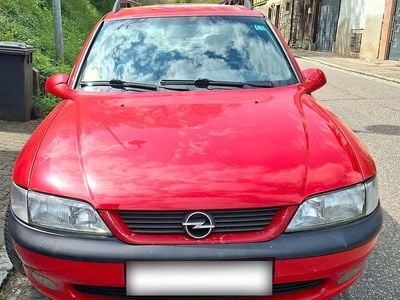Usata Opel Vectra 136 CV (100 kW) 1997 Rosso Station wagon