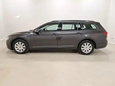 Używany VW Passat Conceptline 150 KM (110 kW) 2022 Szary Kombi