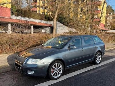Grau Gebraucht 2006 Skoda Octavia Kombi | 2.999 € (Fairer Preis)