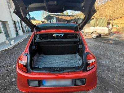 Second-hand Renault Twingo 71 CP (52 kW) 2018 Roșu Hatchback