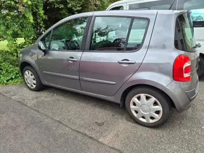 Gebraucht Renault Modus Dynamique 101 PS (74 kW) 2009 Grau Van / Kleinbus