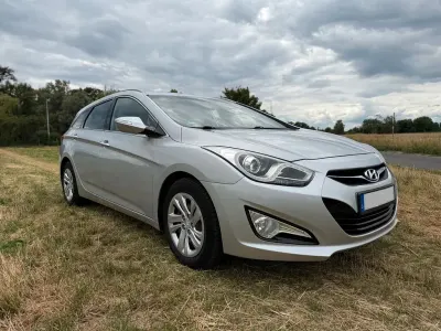 Gebraucht Hyundai i40 Edition 135 PS (99 kW) 2013 Silber Kombi
