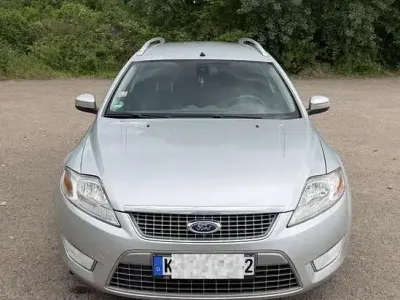 Gebraucht Ford Mondeo Ghia 140 PS (102 kW) 2009 Silber Kombi