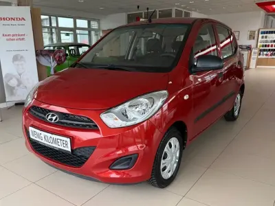 Gebraucht Hyundai i10 Edition 69 PS (50 kW) 2013 Rot Kleinwagen
