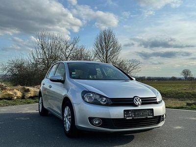 Usata VW Golf VI Comfortline 80 CV (58 kW) 2011 Argento Utilitaria