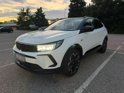 Gebraucht Opel Grandland X Ultimate 130 PS (95 kW) 2024 Weiß SUV